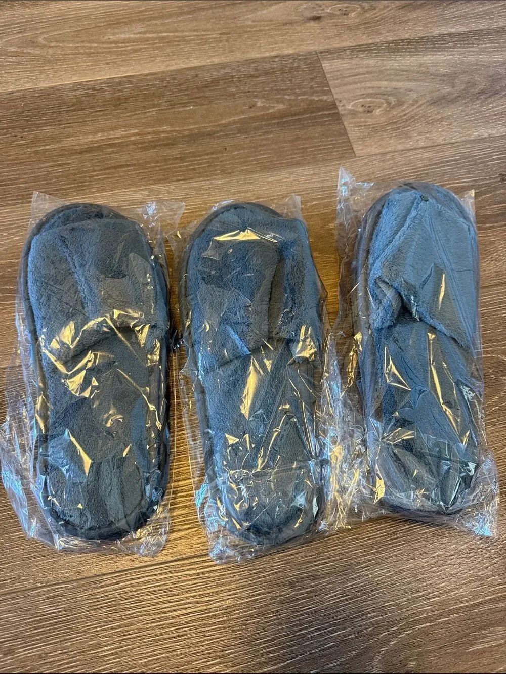 Nordstrom Plush Spa Slippers in Dark Gray - Set of 3